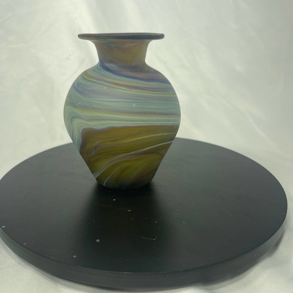 VTG Pheonitian  blown glass vase - Picture 5 of 10